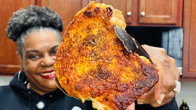 You Don't Need Oil, Flour or Breadcrumbs to Fry Chicken on the Stovetop (Here’s the Proof)