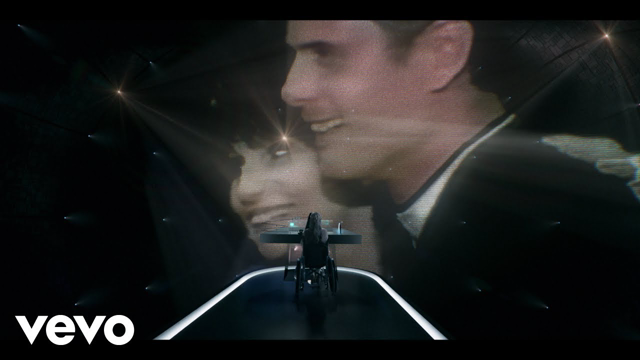 Ariana Grande - brighter days ahead