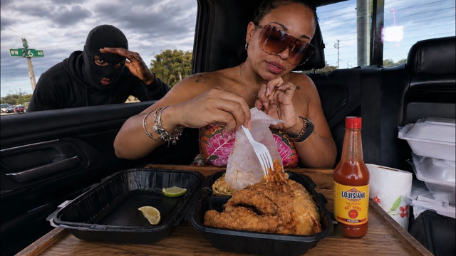 WE IN THE HOOD! Home-Cooked Food Truck Next to the Corner Store!